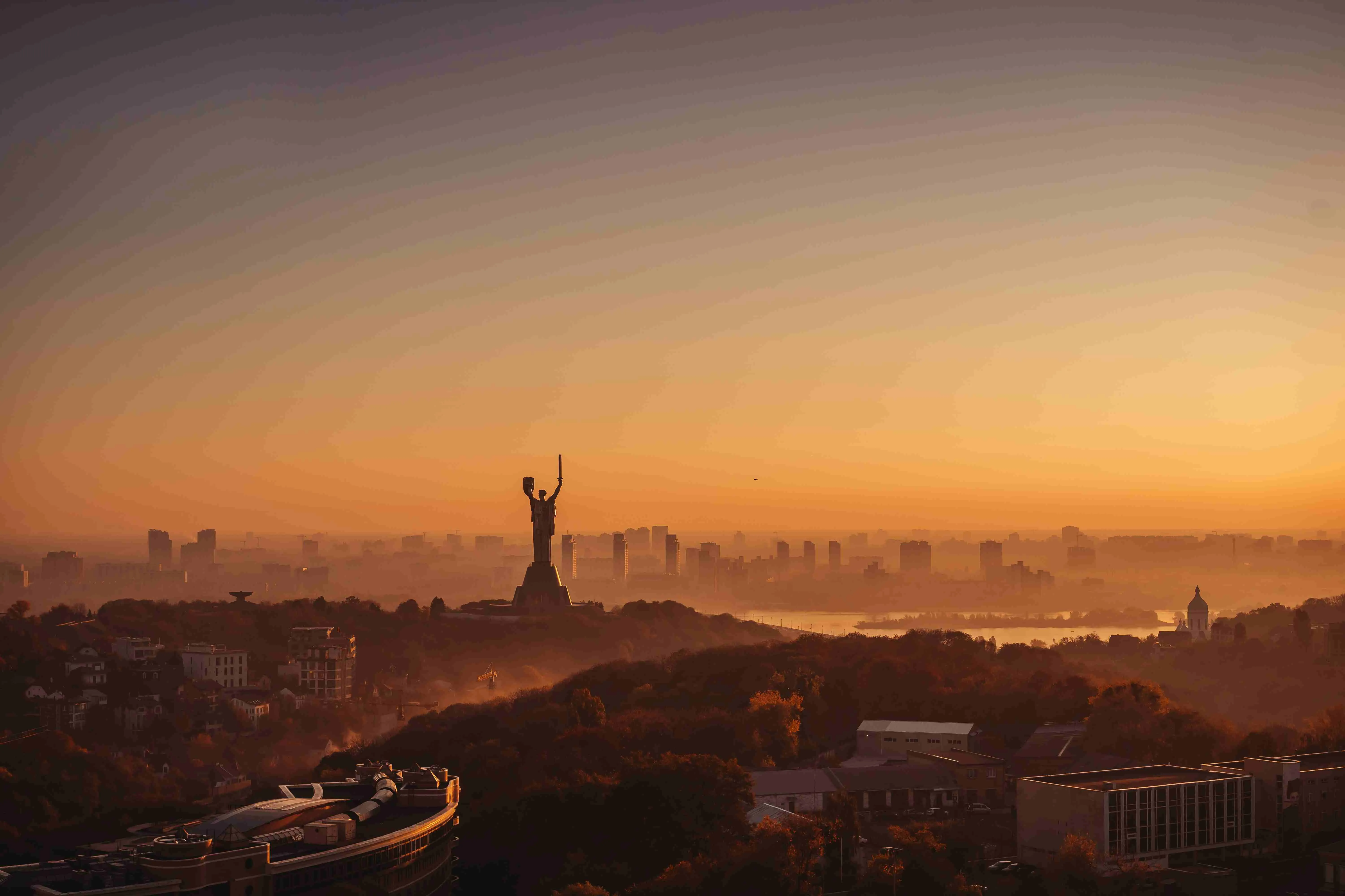 mother-motherland-monument-sunset-kiev-ukraine_11zon.webp