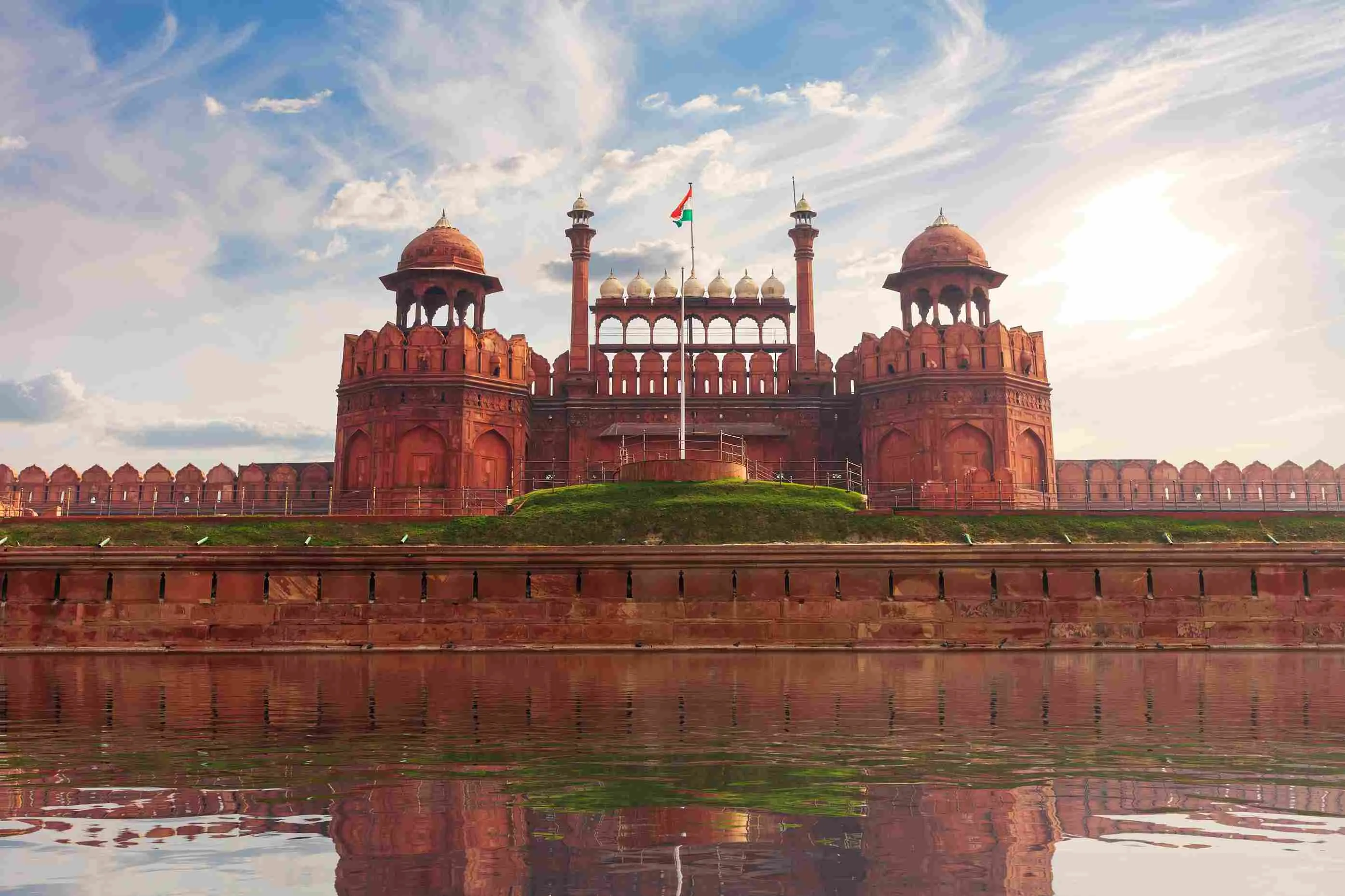 red-fort-india-delhi-famous-fortress-sunny-day-view-view_11zon.webp